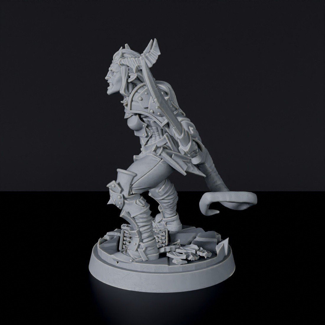 Tieflings / by Race / RPG » Fantasy miniatures » TITAN-FORGE.COM